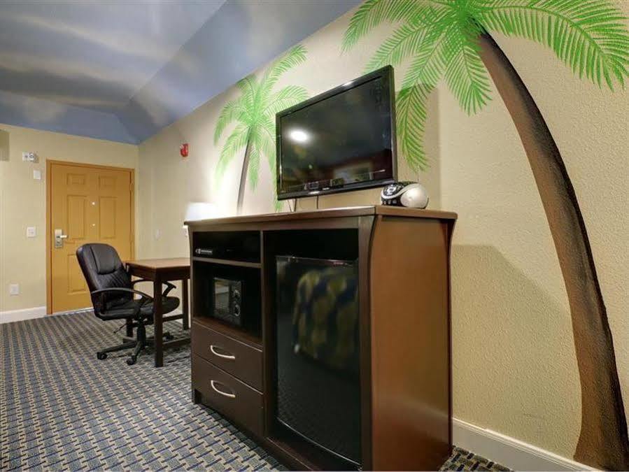 Americas Best Value Inn And Suites Houston / Tomball Parkway Екстер'єр фото